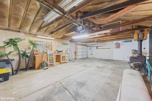 27080 S River Road, Harrison Twp, MI 48045