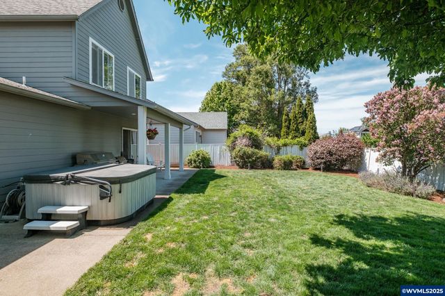 2589 21st St SE, Albany, OR 97322