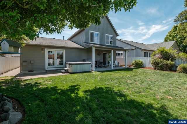 2589 21st St SE, Albany, OR 97322