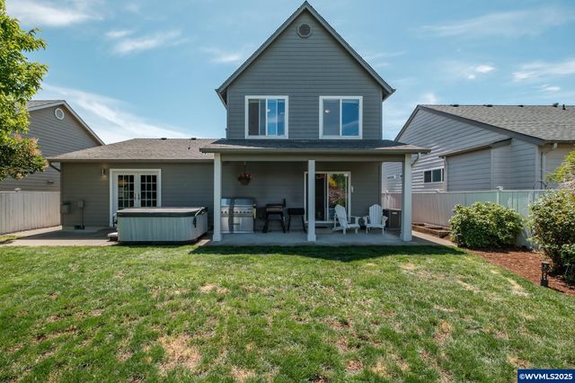2589 21st St SE, Albany, OR 97322
