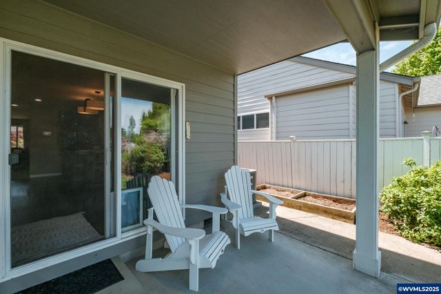 2589 21st St SE, Albany, OR 97322