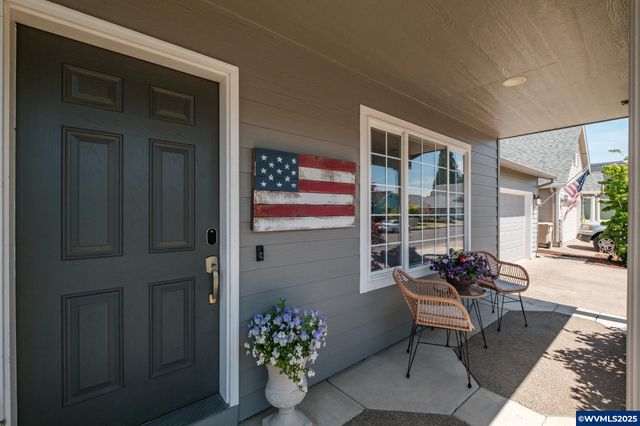 2589 21st St SE, Albany, OR 97322