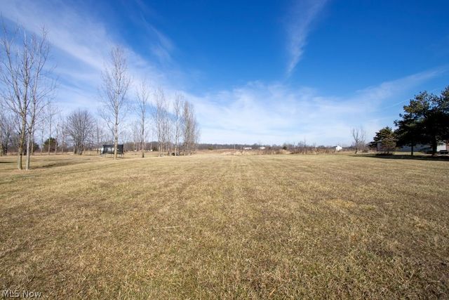 702 township rd 462, Sullivan, OH 44880