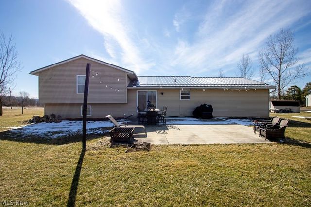 702 township rd 462, Sullivan, OH 44880