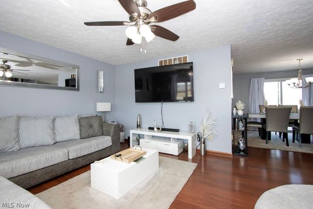 702 township rd 462, Sullivan, OH 44880