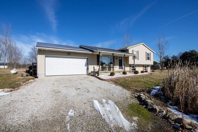 702 township rd 462, Sullivan, OH 44880