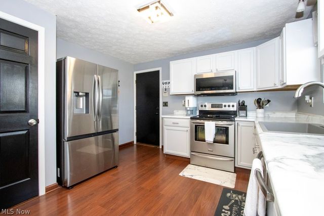 702 township rd 462, Sullivan, OH 44880