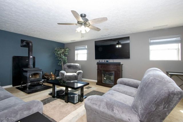 702 township rd 462, Sullivan, OH 44880