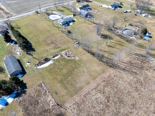 702 township rd 462, Sullivan, OH 44880