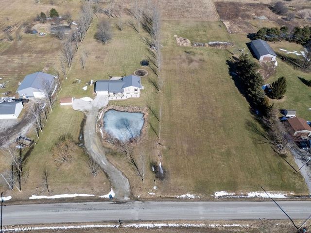 702 township rd 462, Sullivan, OH 44880