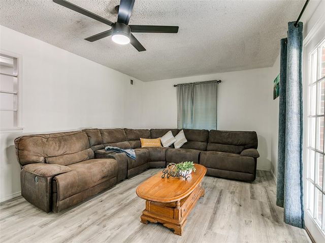 4721 Gina Place, Del City, OK 73115