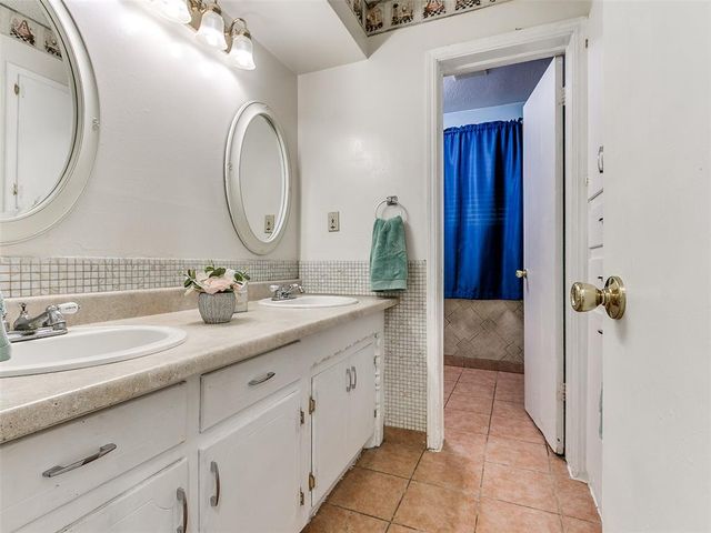 4721 Gina Place, Del City, OK 73115