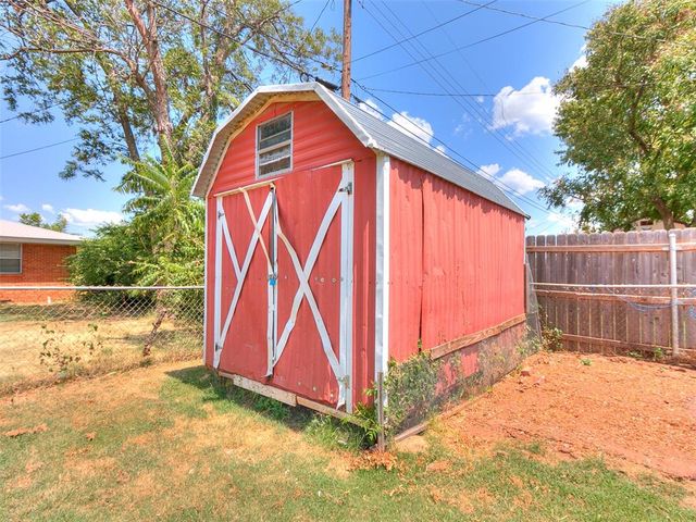 4721 Gina Place, Del City, OK 73115