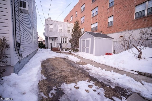 520 26Th St, Union City, NJ 07087