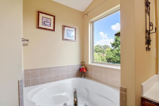 4520 Logsdons Meadow Drive, Liberty Twp, OH 45011