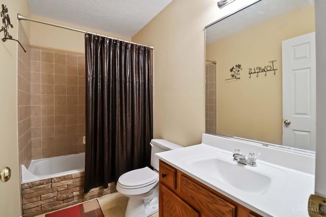 4520 Logsdons Meadow Drive, Liberty Twp, OH 45011