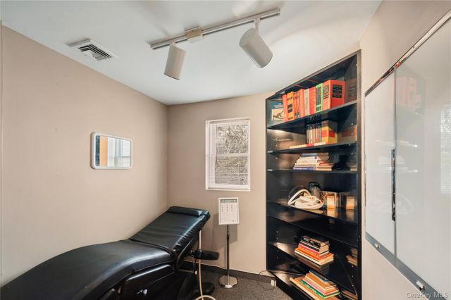 714 E Park Avenue, Long Beach, NY 11561