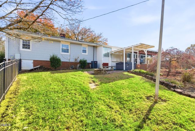 1402 Cherry Lane, Graham, NC 27253