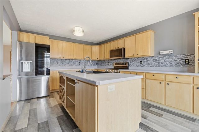 809 S Lexington Springmill Rd., Mansfield, OH 44906