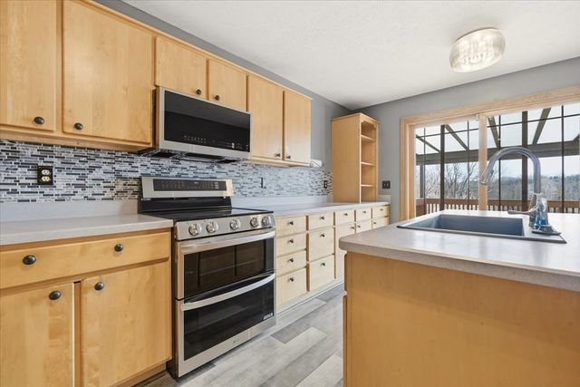 809 S Lexington Springmill Rd., Mansfield, OH 44906