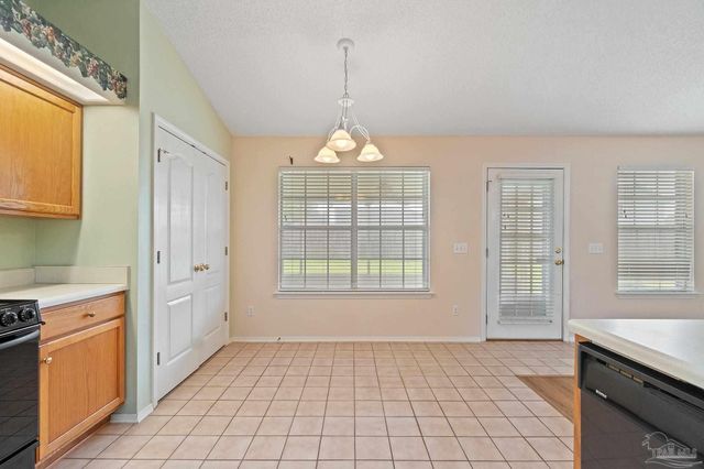 1204 Bartram Ln, Pensacola, FL 32507