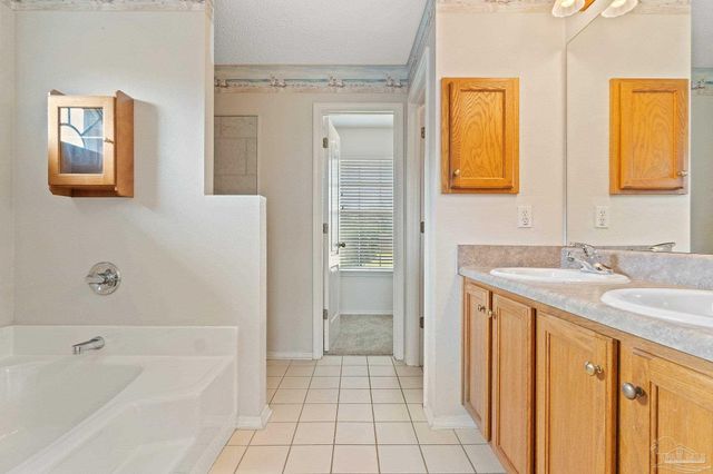 1204 Bartram Ln, Pensacola, FL 32507