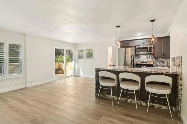 8262 Gilman Drive 1, La Jolla, CA 92037