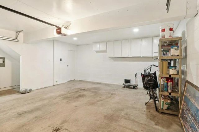 8262 Gilman Drive 1, La Jolla, CA 92037