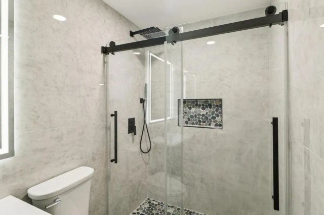 8262 Gilman Drive 1, La Jolla, CA 92037