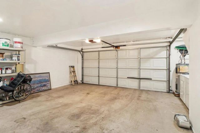 8262 Gilman Drive 1, La Jolla, CA 92037