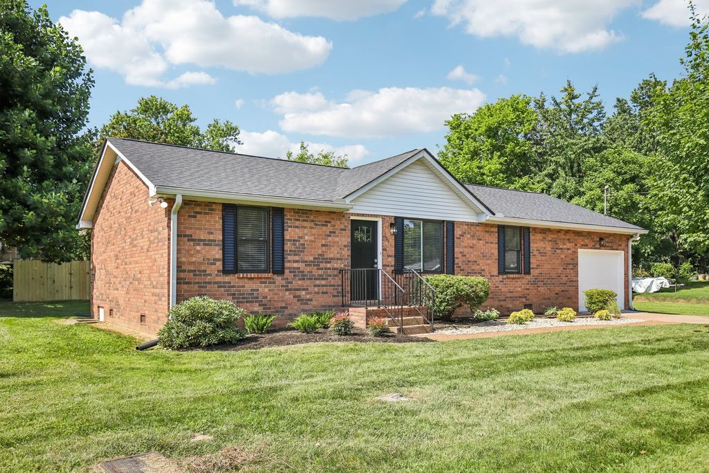 1317 Love Joy Ct, Nashville, TN 37216