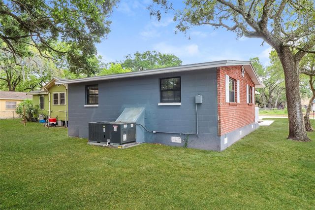 3914 DELEUIL AVENUE, Tampa, FL 33610