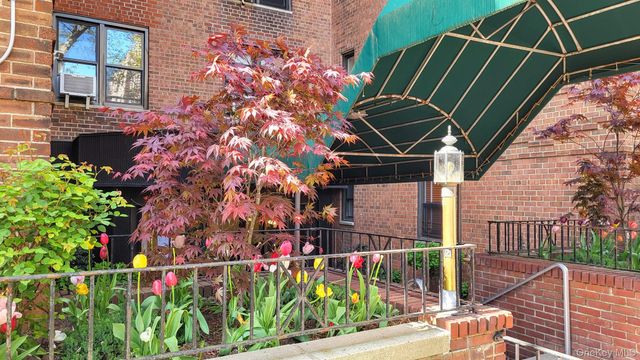 61 Oliver Street 5B, Brooklyn, NY 11209