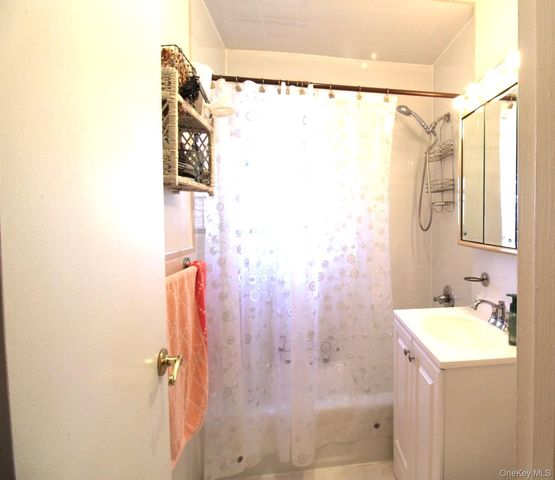 61 Oliver Street 5B, Brooklyn, NY 11209