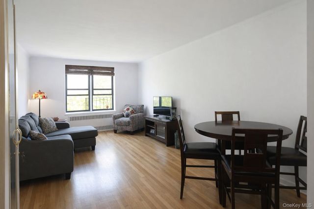 61 Oliver Street 5B, Brooklyn, NY 11209
