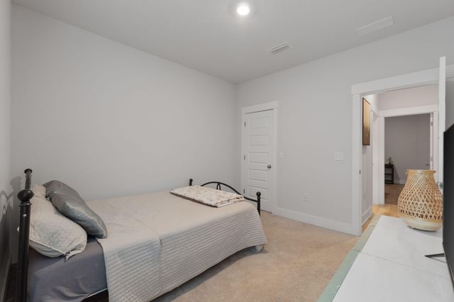253 Camellia Dr, Cantonment, FL 32533
