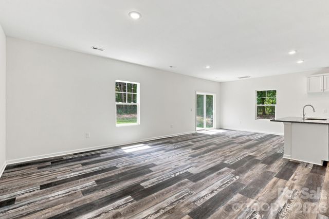 837 Old Mountain Road, Statesville, NC 28677