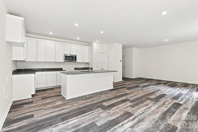 837 Old Mountain Road, Statesville, NC 28677