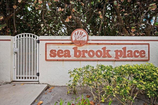 251 SEABREEZE Circle, Jupiter, FL 33477