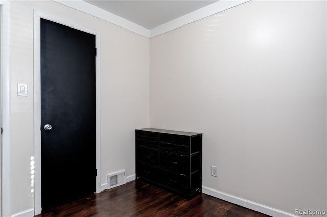 25158 Arlington Street, Roseville, MI 48066