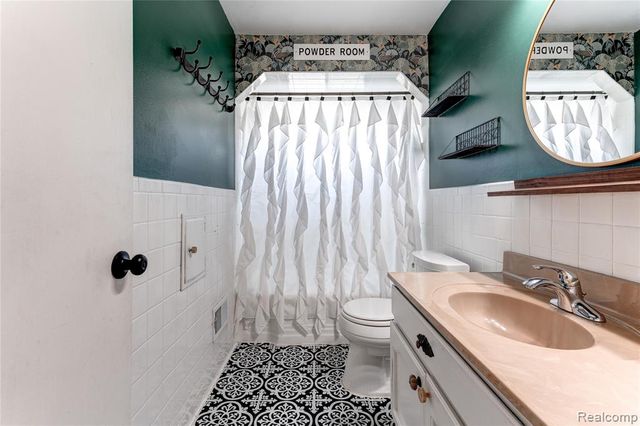 25158 Arlington Street, Roseville, MI 48066