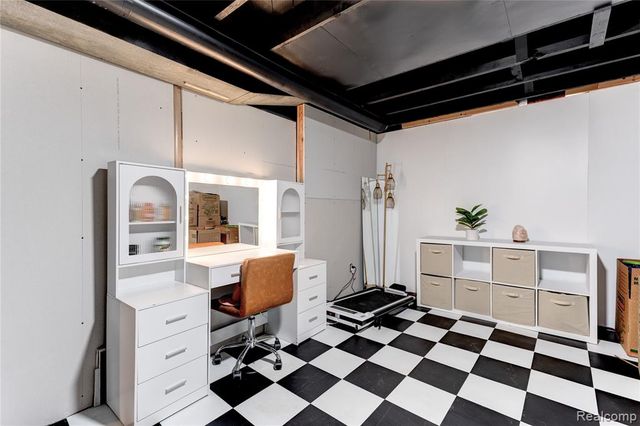 25158 Arlington Street, Roseville, MI 48066