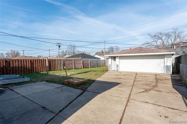 25158 Arlington Street, Roseville, MI 48066