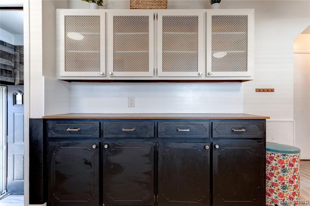 25158 Arlington Street, Roseville, MI 48066