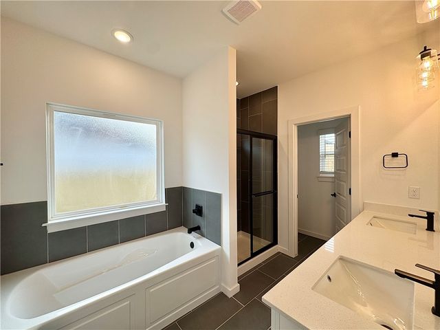 5911 SW Bear Creek Avenue, Bentonville, AR 72713