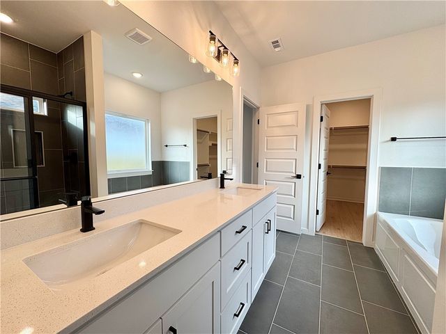 5911 SW Bear Creek Avenue, Bentonville, AR 72713