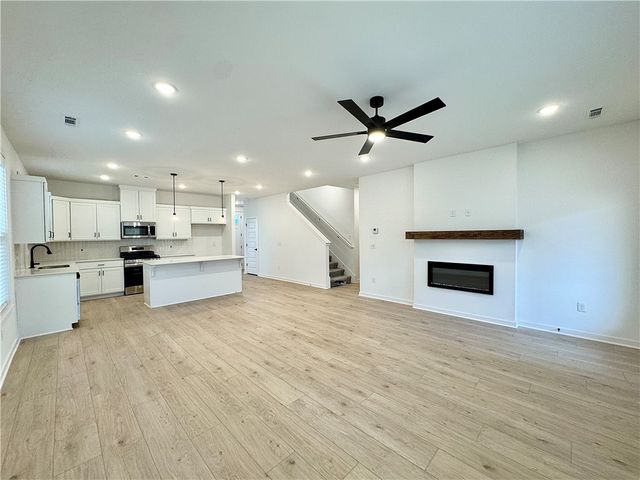 5911 SW Bear Creek Avenue, Bentonville, AR 72713