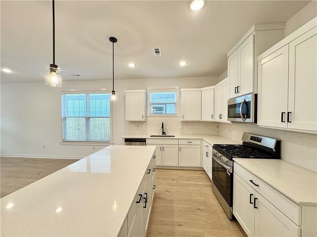 5911 SW Bear Creek Avenue, Bentonville, AR 72713