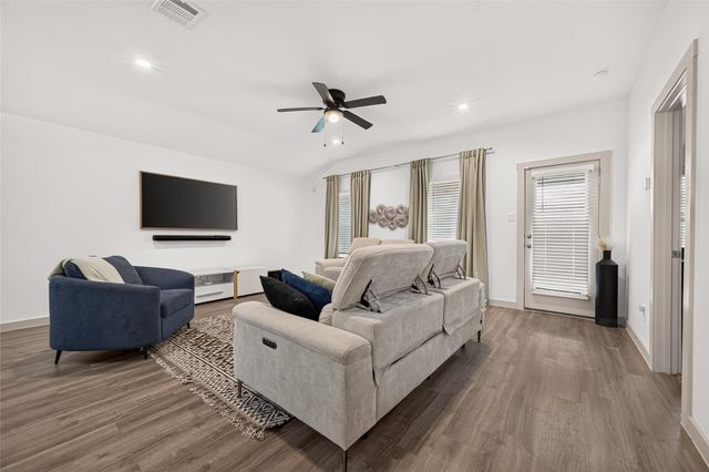 7923 Sleek Flock Lane, Rosharon, TX 77583