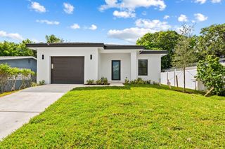 2810 NW 7th Street, Fort Lauderdale, FL 33311